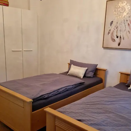 Apartamento Fewo-2 Naehe Uniklinik, Messe Essen, Baldeneysee, Folkwang Museum, Zentral, Wlan