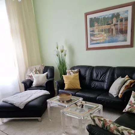 Fewo-2 Naehe Uniklinik, Messe Essen, Baldeneysee, Folkwang Museum, Zentral, Wlan * Essen