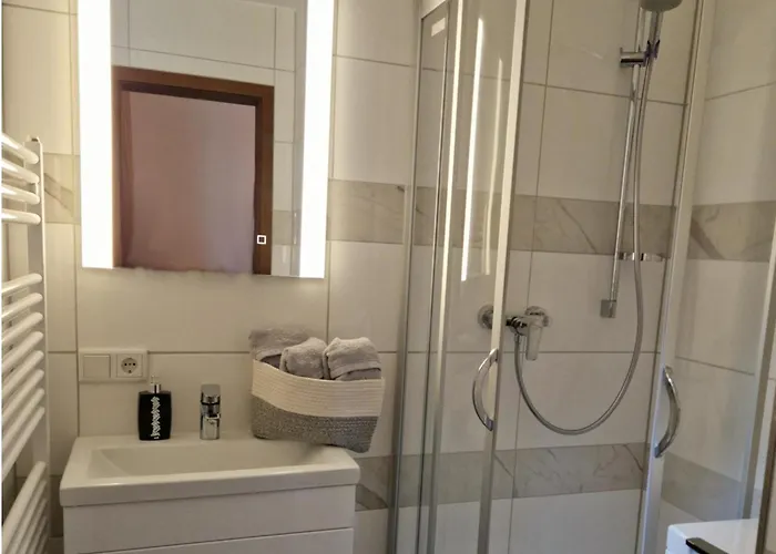 Fewo-2 Naehe Uniklinik, Messe Essen, Baldeneysee, Folkwang Museum, Zentral, Wlan * エッセン